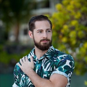 Meet your Posher, Alex